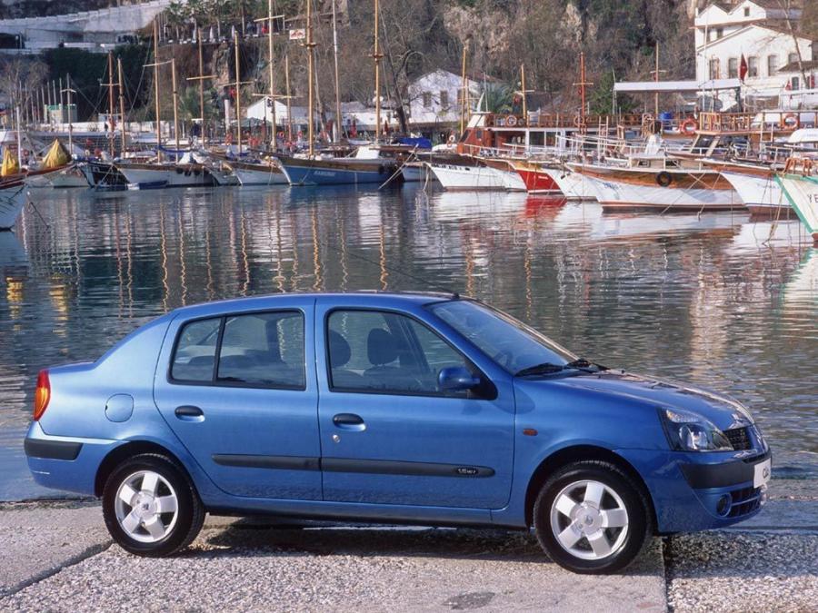  Renault Clio Symbol 2001 года  (фото 3 из 12)